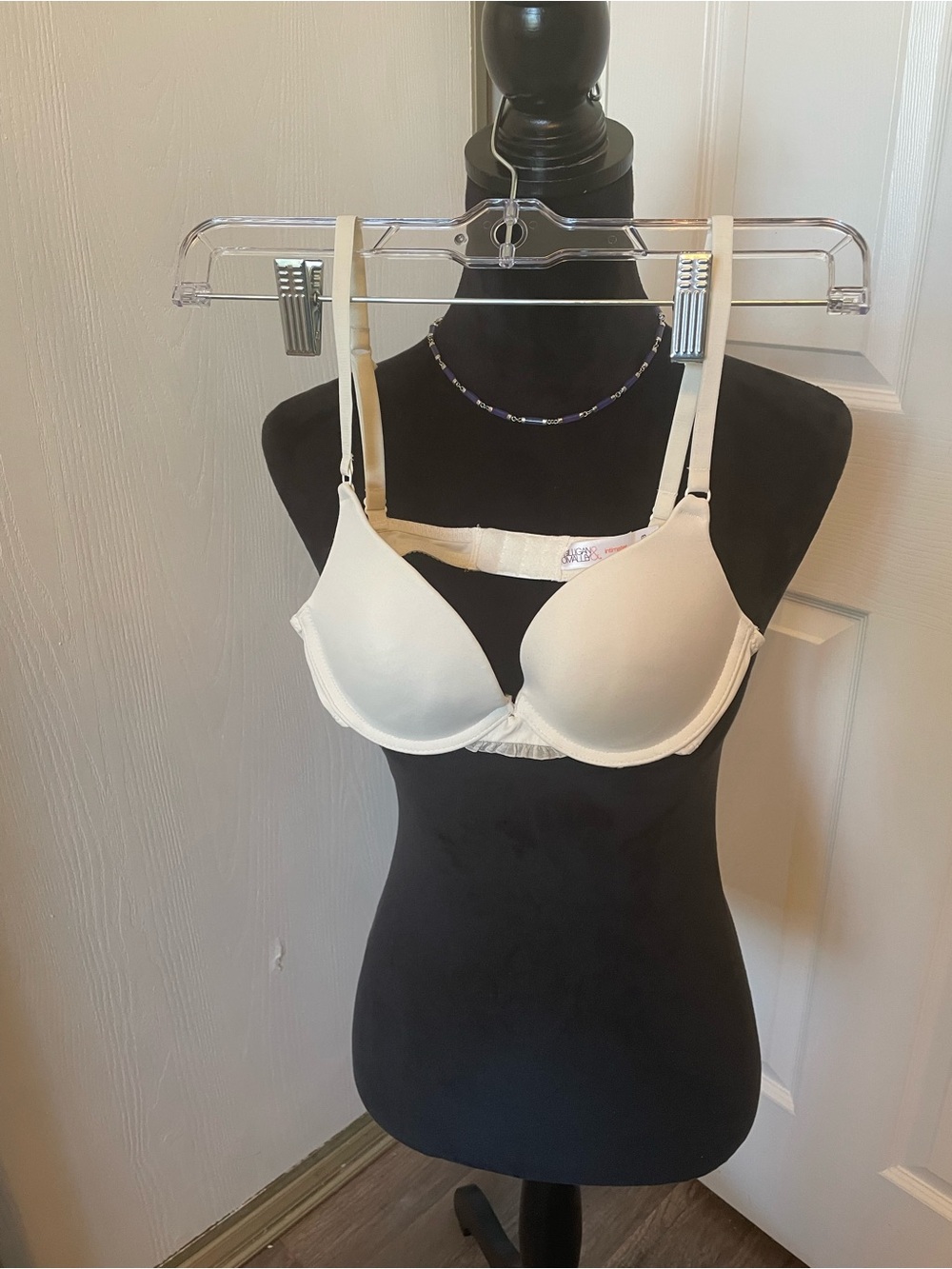 Gilligan & O'Malley Smooth T-Shirt Bra in Cream Size 32B